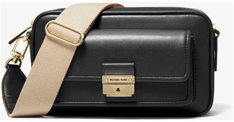 michael kors camera bag black and white|Michael Kors bradshaw camera bag.